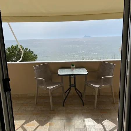Apartment Pelini *